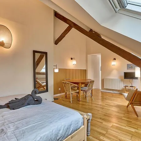 Duplex Lumineux & Calme - Le Marais Proche Metro 8 - Jungle Loft Appartamento Parigi